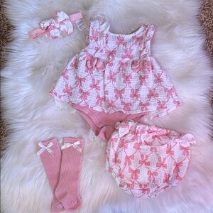 Nicole Miller Pink Bow Baby Bib Set